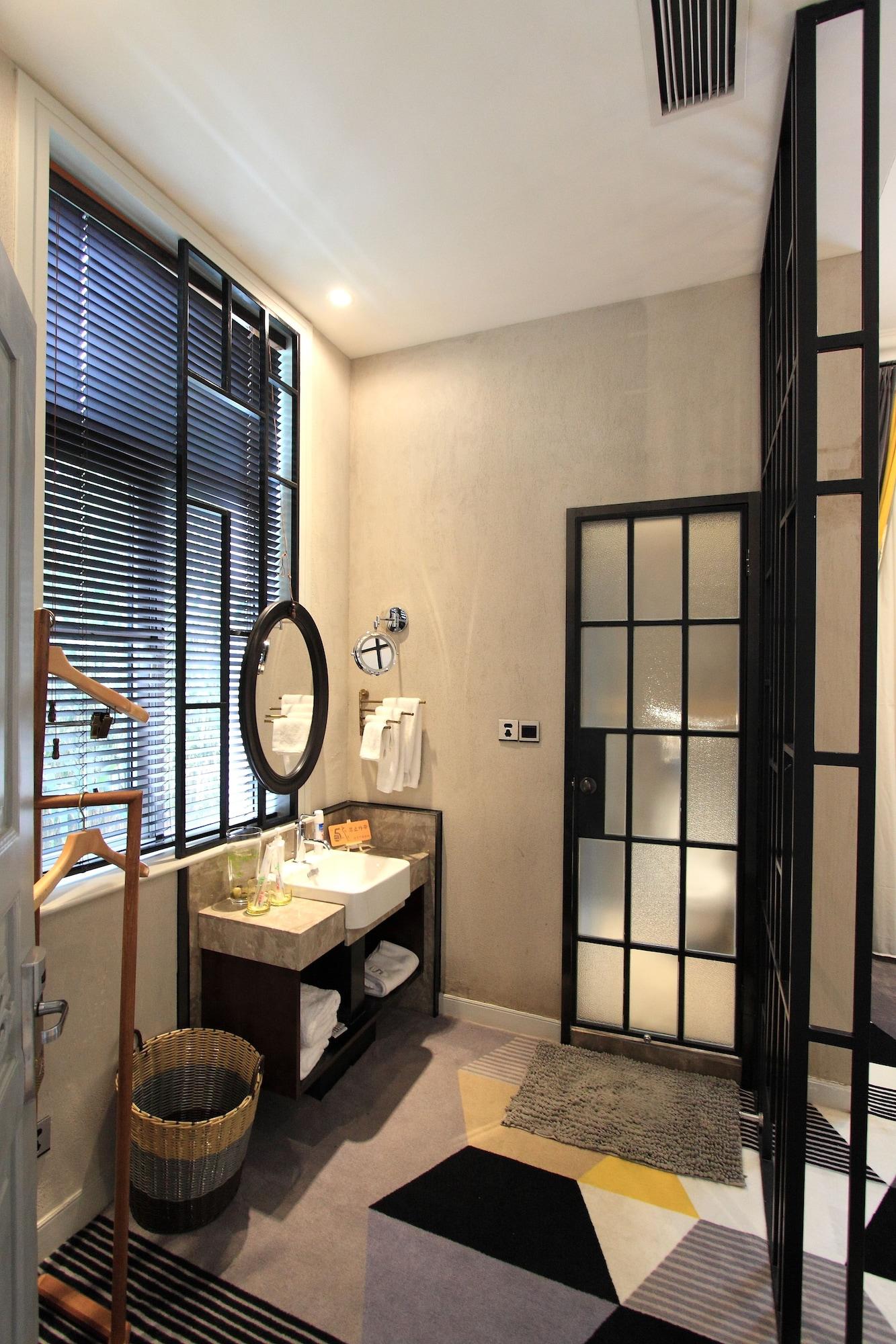 No.5 Hengshan Road Cultural Hotel Циндао Экстерьер фото
